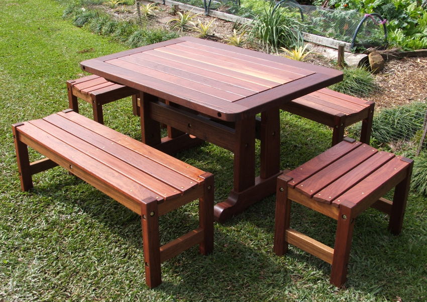 Small outdoor recycled timber table with backless benches